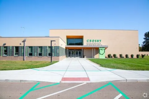 crosby_elem_photo